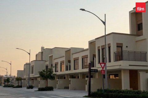 Müüa ridamaja asukohaga Dubai, AÜE: 4 magamistoaga, 143.5 m² Nr 725897 - pilt 9