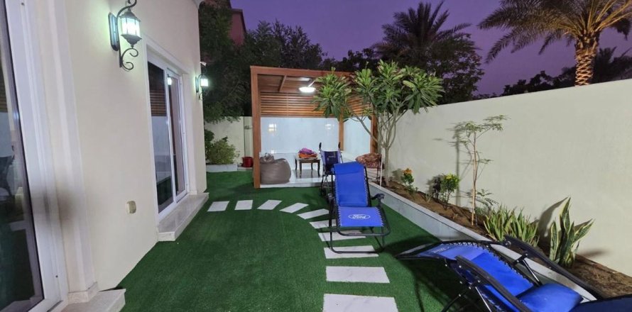 Vila di Dubai, UAE 4 bilik tidur, 229.9 meter persegi № 679759