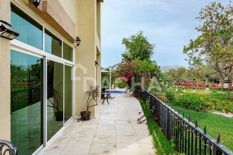 ویلا برای فروش در  Jumeirah Islands، Dubai، امارات متحده عربی  4 خوابه ، 511 متر مربع ، شماره 707237 - تصویر 17