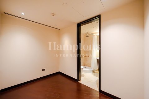 Apartmen di Burj Khalifa, Dubai, UAE 2 bilik tidur, 191.00856800 meter persegi № 651330 - foto 5