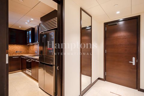 Apartmen di Burj Khalifa, Dubai, UAE 2 bilik tidur, 191.00856800 meter persegi № 651330 - foto 18