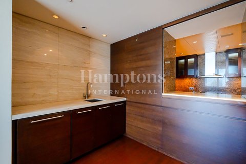 Apartmen di Burj Khalifa, Dubai, UAE 2 bilik tidur, 191.00856800 meter persegi № 651330 - foto 20