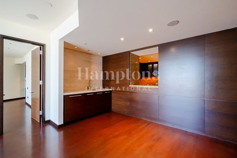 Apartmen di Burj Khalifa, Dubai, UAE 2 bilik tidur, 191.00856800 meter persegi № 651330 - foto 19
