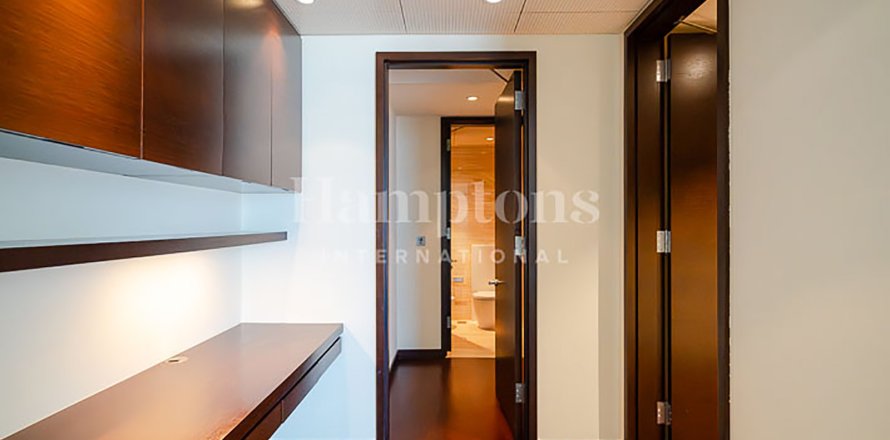 Apartmen di Burj Khalifa, Dubai, UAE 2 bilik tidur, 191.009 meter persegi № 651330