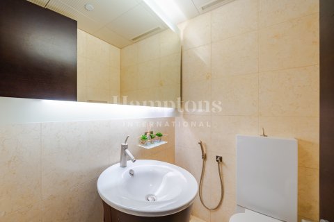 Lägenhet uthyres i Burj Khalifa, Dubai, UAE 1 sovrum, 76.73787800 kvm Nr. 651331 - fotografi 1