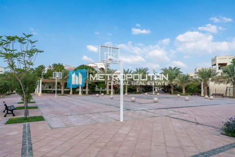 Vila v Abu Dhabi, SAE 5 spální, 460.8 m2 č. 651833 - Fotografia 14