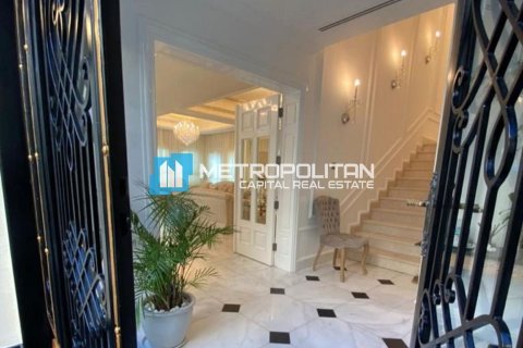 Vila v Abu Dhabi, SAE 5 spální, 460.8 m2 č. 651833 - Fotografia 5