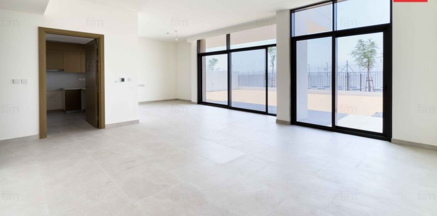 Villa sa Al Furjan, Dubai, UAE 4 silid-tulugan, 360 sq.m. № 629351