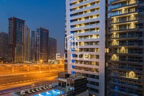 Apartment in Dubai, UAE 38 sq.m. № 719905 - photo 3