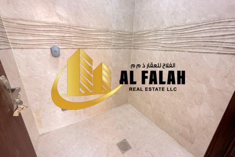 Appartamento in affitto a Al Badie, Sharjah, EAU 4 camere da letto, 372 mq. № 635588 - foto 20