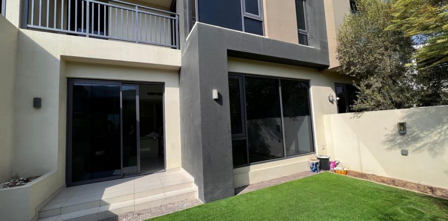 Villa i Dubai Hills Estate, Dubai, UAE 4 sovrum, 201.5 kvm Nr. 679812