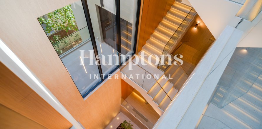 Villa in Meydan, Dubai, UAE 7 bedrooms, 1175.97 sq.m. № 687123