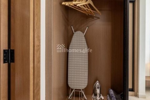 Apartment in Jumeirah Village Circle, Dubai, UAE 2 bedrooms, 153 sq.m. № 738730 - photo 8