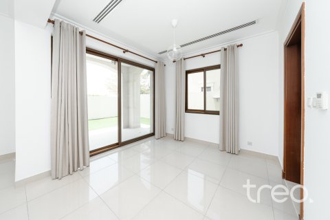 Vila di Arabian Ranches 2, Dubai, UEA 4 kamar tidur, 299.61 m2 nomor 733157 - foto 3