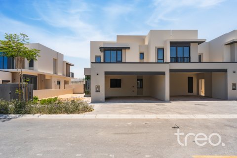 Townhouse in Dubai, UAE 4 bedrooms, 286.23 sq.m. № 733154