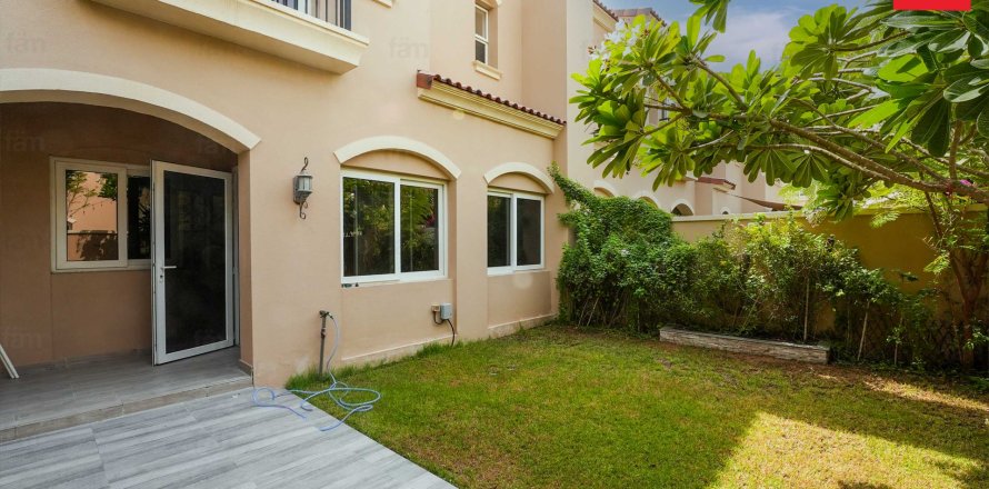 Shtëpi në qytet në Dubai, Emiratet e Bashkuara Arabe 3 dhoma gjumi, 186.3 m2. № 635869