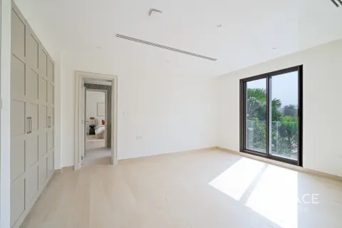 Villa en venta en Dubai Sports City, Dubai, EAU 5 dormitorios, 585 m2 № 737929 - foto 12