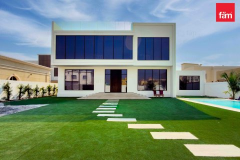 Villa para arrendamento em Al Barsha, Dubai, EAU 5 quartos, 891.9 m2 № 682289 - foto 1