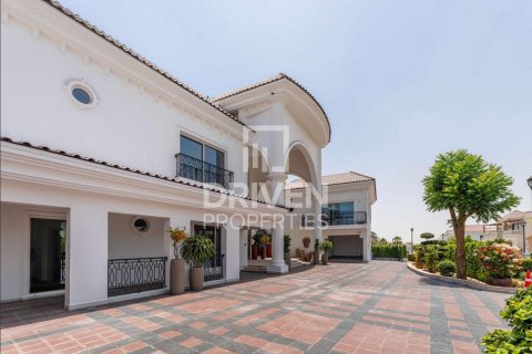 Müüa villa asukohaga Jumeirah Golf Estates, Dubai, AÜE: 7 magamistoaga, 1832.61 m² Nr 762107 - pilt 22