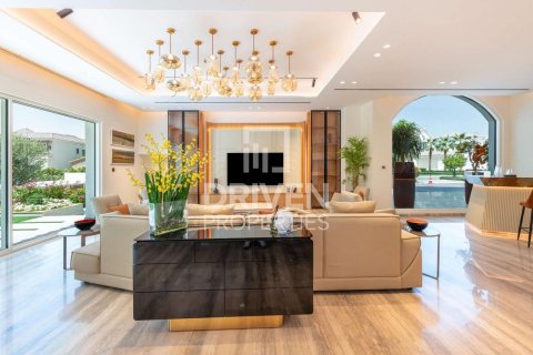 Müüa villa asukohaga Jumeirah Golf Estates, Dubai, AÜE: 7 magamistoaga, 1832.61 m² Nr 762107 - pilt 14