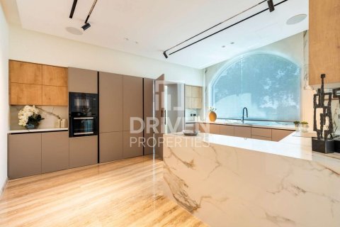 Müüa villa asukohaga Jumeirah Golf Estates, Dubai, AÜE: 7 magamistoaga, 1832.61 m² Nr 762107 - pilt 18
