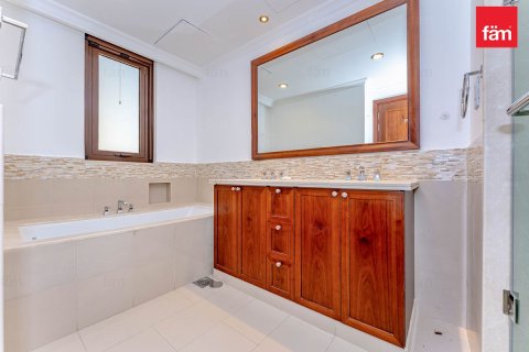 Villa til leje i Dubai, UAE 4 soveværelser, 578.7 kvm № 764041 - foto 13