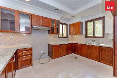 Villa til leje i Dubai, UAE 4 soveværelser, 578.7 kvm № 764041 - foto 9