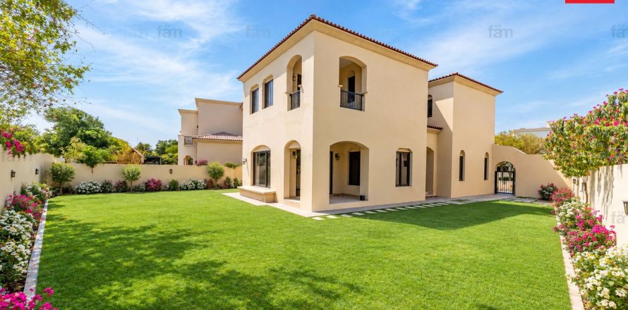 Villa i Dubai, UAE 4 soveværelser, 578.7 kvm № 764041