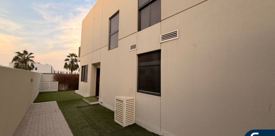 Vila u DAMAC Hills (Akoya by DAMAC), Dubai, UAE 186 m2, 3 spavaćih soba Br. 671411