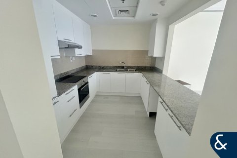 דירה להשכרה ב Business Bay, Dubai, איחוד האמירויות  1 חדר שינה, 106 מ"ר, מספר 671398 - תמונה 2