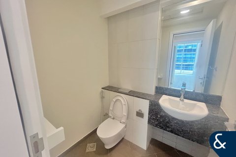 דירה להשכרה ב Business Bay, Dubai, איחוד האמירויות  1 חדר שינה, 106 מ"ר, מספר 671398 - תמונה 12