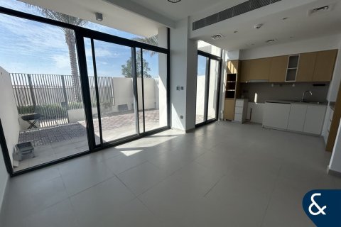 Arabian Ranches 3, Dubai, UAE의 임대용 빌라 침실 3개, 129제곱미터 번호 671412 - 사진 2