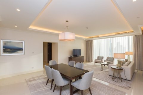 Huoneisto Downtown Dubai (Downtown Burj Dubai), Arabiemiraatit 3 makuuhuonetta, 203 m2 № 711254 - kuva 6