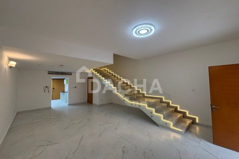 Villa à vendre à Jumeirah Village Circle, Dubai, EAU 4 chambres, 130 m2 № 740565 - photo 2
