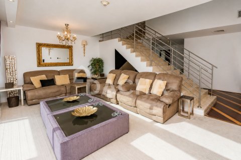Apartemen di Dubai Marina, Dubai, UEA 4 kamar tidur, 843 m2 nomor 740566 - foto 12