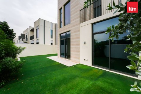 Radový dom v Dubai, SAE 4 spálne, 249.2 m2 č. 696883 - Fotografia 3