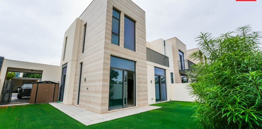 Radový dom v Dubai, SAE 4 spálne, 249.2 m2 č. 696883