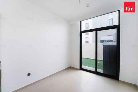 Radový dom v Dubai, SAE 4 spálne, 249.2 m2 č. 696883 - Fotografia 11