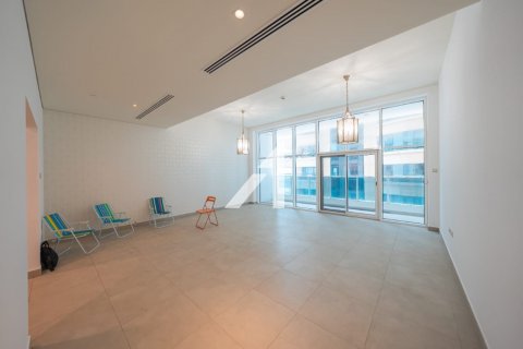 Apartament na sprzedaż w Dubai, ZEA 2 sypialnie, 153.6 mkw., nr 638514 - zdjęcie 2