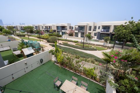 Rijtjeshuis te koop in Dubai Hills Estate, Dubai, VAE 3 slaapkamers, 206.99 vr.m., nr 748992 - foto 3