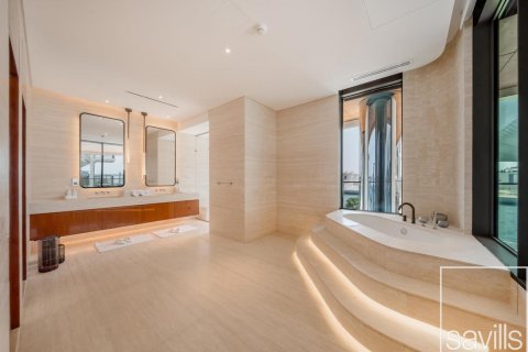 Apartment in Jumeirah, Dubai, UAE 4 bedrooms, 516 sq.m. № 635281 - photo 15