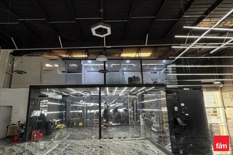 Magazinë në Dubai, Emiratet e Bashkuara Arabe 2860.3 m2. № 635873 - Foto 2