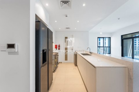 Lakás itt: Umm Suqeim, Dubai, EAE, 3 hálószoba, 194 m², azonosító: 663518 - fénykép 13