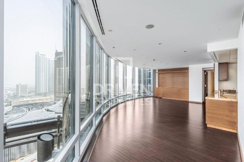 Купить квартиру в Даунтаун Дубай (Даунтаун Бурдж Дубай), ОАЭ 3 спальни, 217м2, № 653059 - фото 3