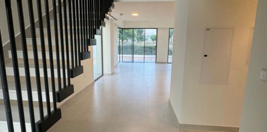 Villetta a schiera a Dubai, EAU 3 camere da letto, 174 mq. № 678948