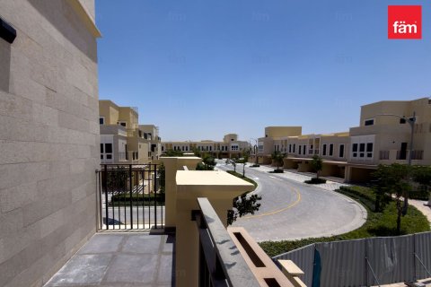 Villetta a schiera in vendita a Dubai, EAU 5 camere da letto, 219.6 mq. № 713998 - foto 2