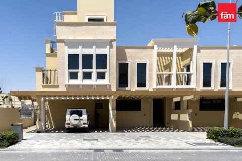 Villetta a schiera a Dubai, EAU 5 camere da letto, 219.6 mq. № 713998