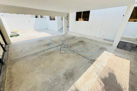 Villa in affitto a Umm Suqeim, Dubai, EAU 4 camere da letto, 371.6 mq. № 634986 - foto 28