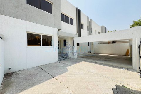 Villa in affitto a Umm Suqeim, Dubai, EAU 4 camere da letto, 371.6 mq. № 634986 - foto 26