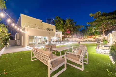 阿联酋 Dubai Meadows 待租 : 3 卧, 348 平方米 , 编号664765 - 照片 9